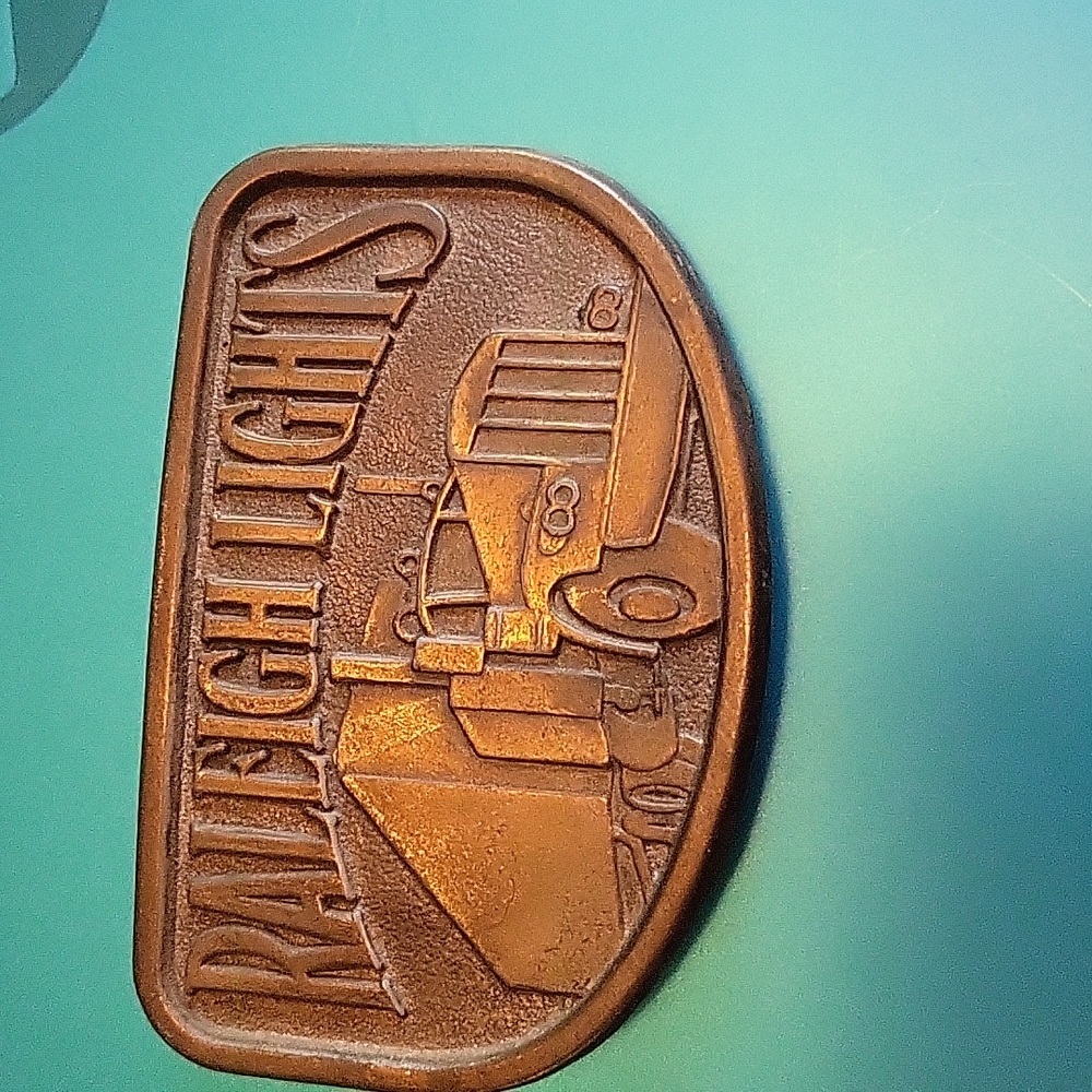 Vintage Raleigh Lights belt buckle
